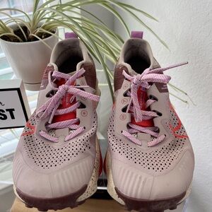 Nike Women's Athletic Shoes - Pink and Red